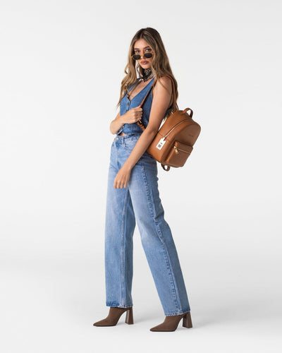 Best Smart Bags for Working Abroad