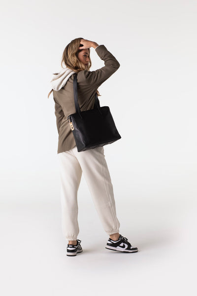 Women’s Travel Totes That Actually Work