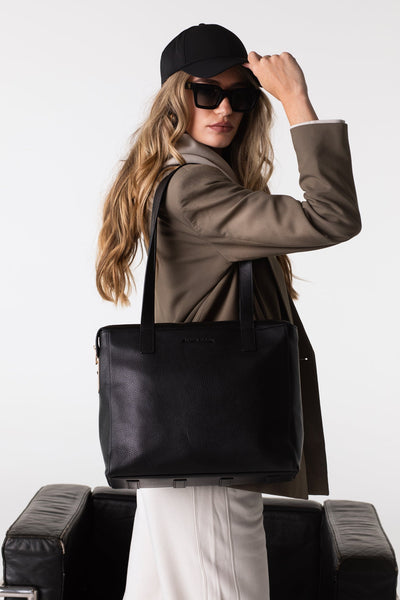 Best Bags for Women Who Take Red Eye Flights