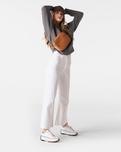 Best Bags for Women on Safari Trips