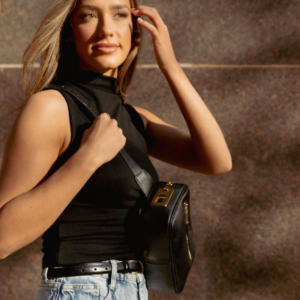 #RachelBloomOfficial