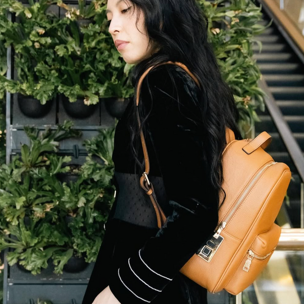 #RachelBloomOfficial